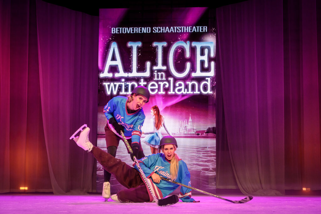 alice-in-winterland-20250830-187